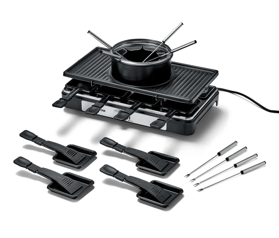 Schwarzer 2-in-1 Raclette- und Fondue-Grill mit vier Spateln und vier Fonduegabeln.