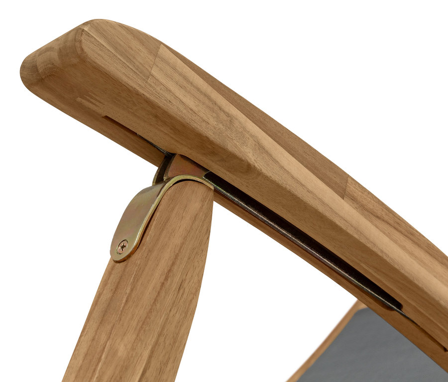 Detailansicht des Gestells vom Deckchairs »Lenja« mit ausziehbarer Fußlehne.