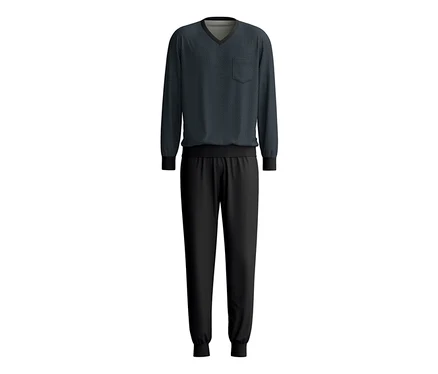 Ein zweiteiliger Pyjama mit einem dunkelblauen, langärmeligen V-Ausschnitt-Oberteil mit dezentem geometrischem Muster und Brusttasche, kombiniert mit einer einfarbigen schwarzen Pyjamahose mit elastischen Bündchen.