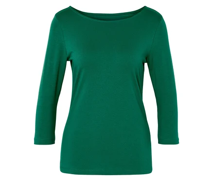 Grünes Shirt mit 3/4-Arm.