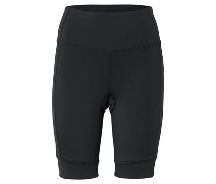 Schwarze, knielange Radhose vor einem weißen Hintergrund.