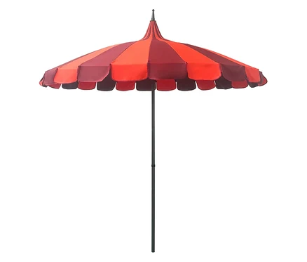 Leco Sonnenschirm, Ø 240 cm, mit roten und burgunderroten Streifen.