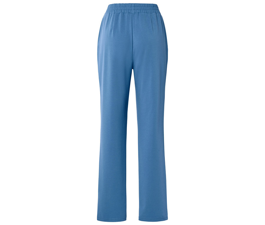 Blaue, lange Stoffhose mit Gummizugbund, von hinten fotografiert.