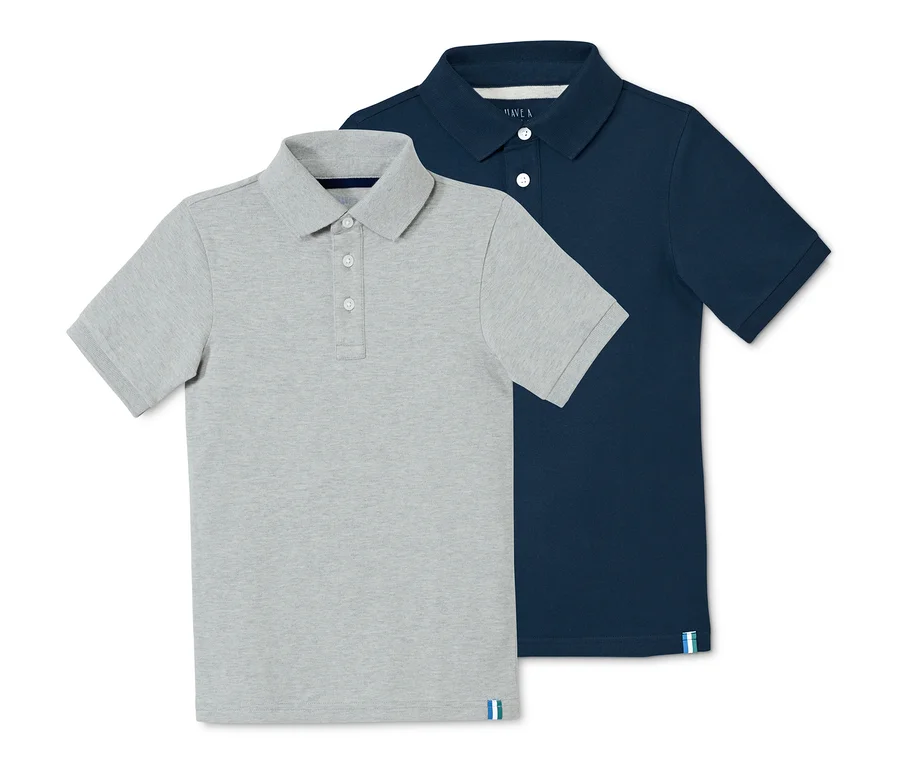 Zwei Poloshirts: ein graues und ein dunkelblaues.
