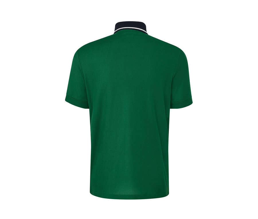 Grünes Funktions-Poloshirt von hinten.