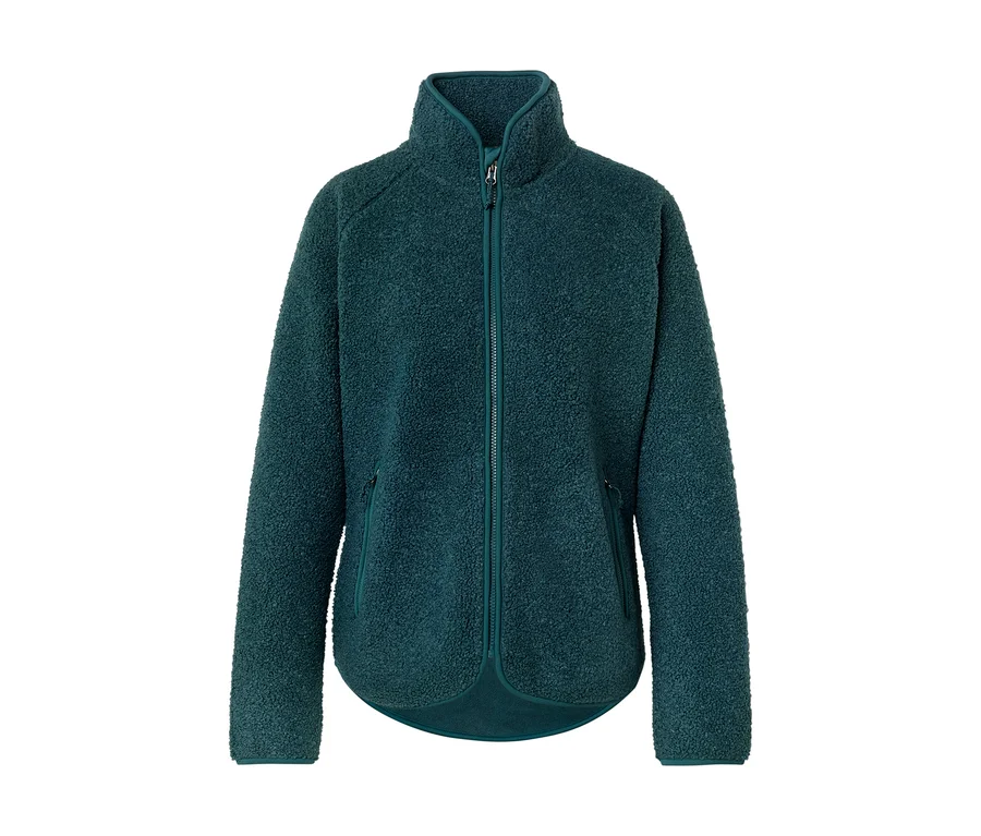 Eine grüne Fleecejacke mit Reißverschluss und Stehkragen vor einem weißen Hintergrund.