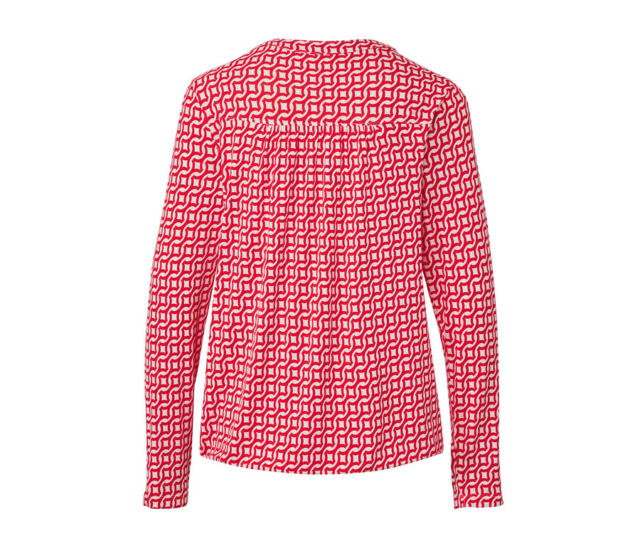 Rückansicht des bedruckten Blusenshirts in Rot.