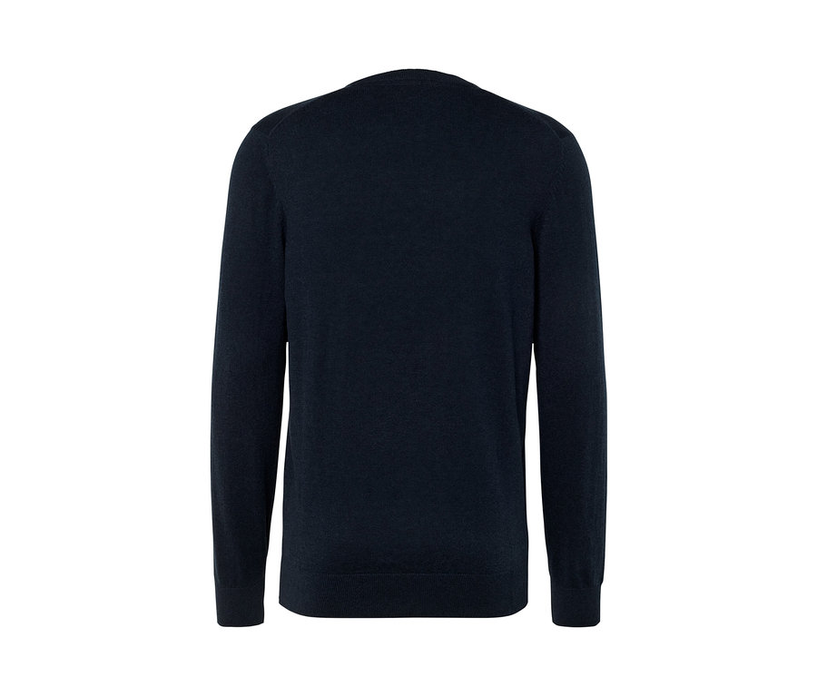 Dunkelblauer Pullover mit Rundhalsausschnitt.