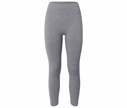 Graue gerippte Leggings auf weißem Hintergrund.