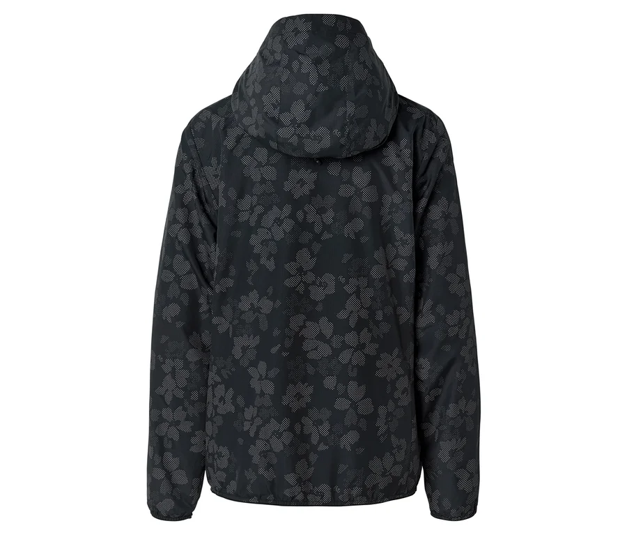 Rückansicht einer schwarzen, langärmeligen Jacke mit Kapuze und Blumenmuster.