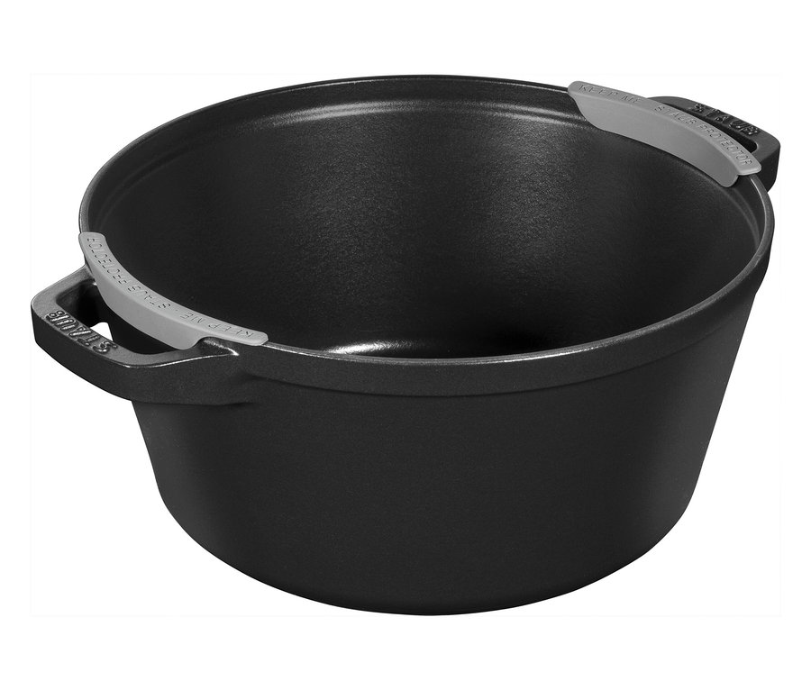 Schwarzer Kochtopf aus dem STAUB Kochtopf-Set »La Cocotte«, 3-teilig.