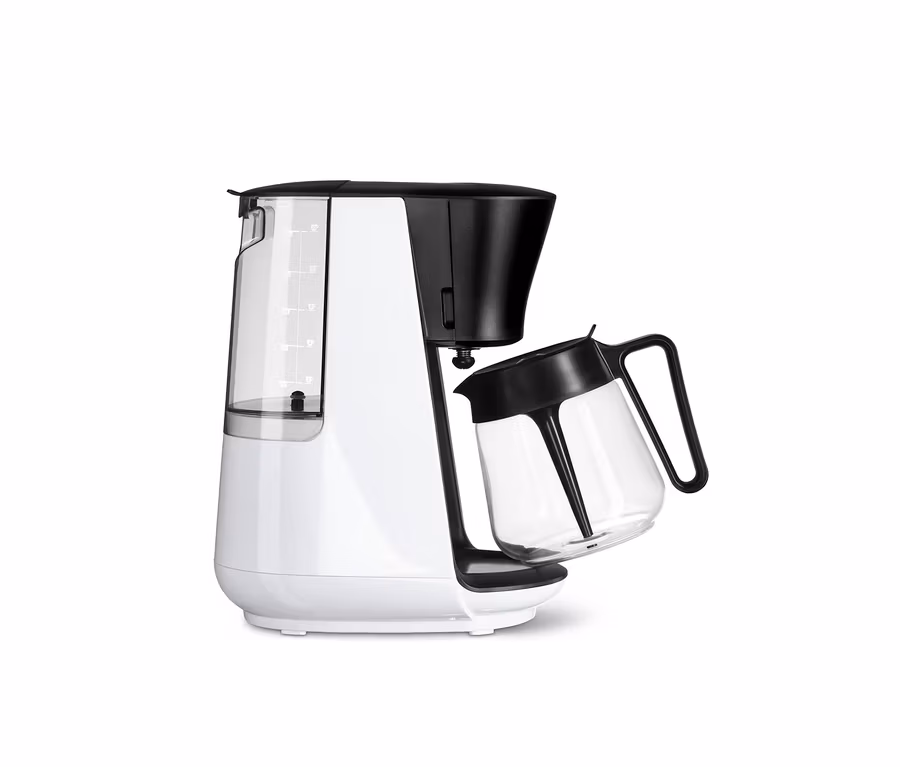 Weiße »Let's Brew« Filterkaffeemaschine mit abnehmbarer Glaskanne.
