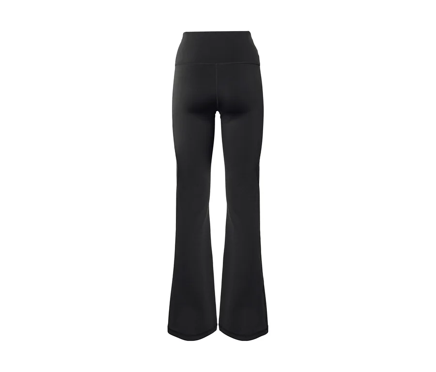 Schwarze, hochgeschnittene Leggings mit ausgestelltem Bein, Rückansicht.