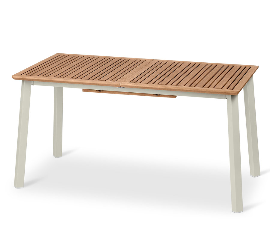 Ausziehbarer Gartentisch »Liska« mit Holzplatte und hellen Beinen.