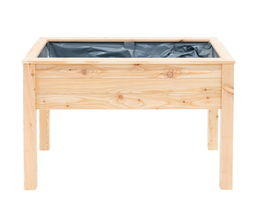 Ein Stelzenhochbeet aus Holz mit einer schwarzen Auskleidung.