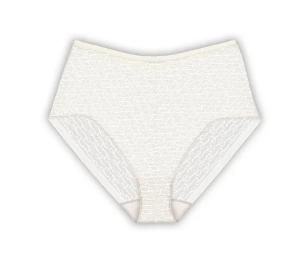 Ein weißer Triumph Signature Sheer Maxi EX Slip, Ecru White, liegt auf einem weißen Hintergrund.