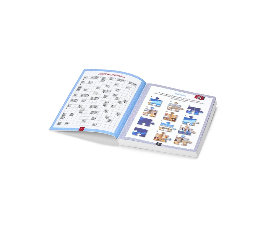 Aufgeschlagenes Buch mit Kreuzworträtsel links und Fotopuzzle rechts.