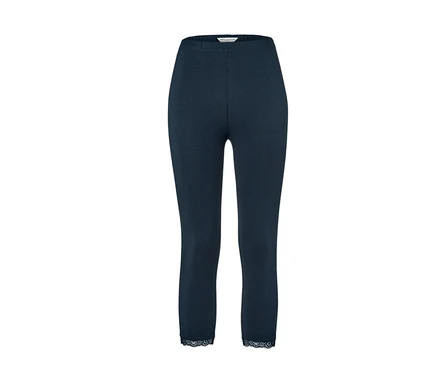 Blaue 3/4-Leggings mit Spitzenborte.