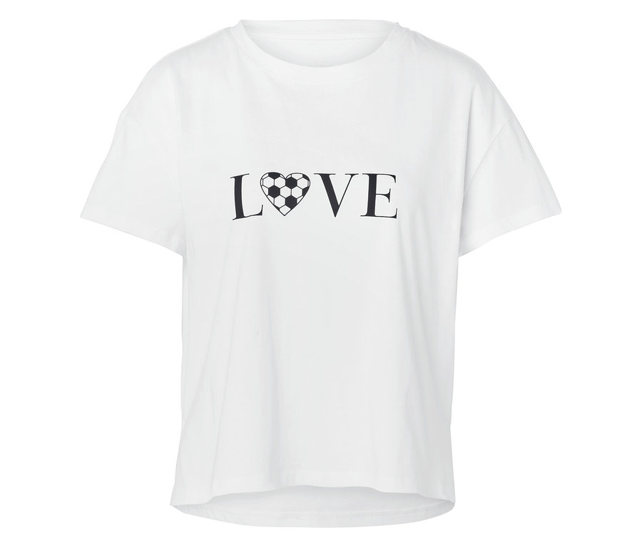 Weißes T-Shirt mit dem Aufdruck LOVE, wobei das O durch einen Fußball ersetzt wird.