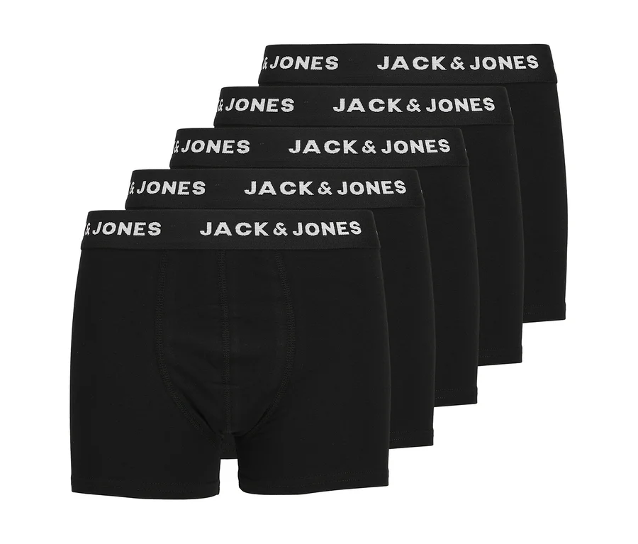 Fünf schwarze Jack&Jones Trunks im 5er-Pack, leicht versetzt gestapelt, mit weißem Logo auf dem Bund.